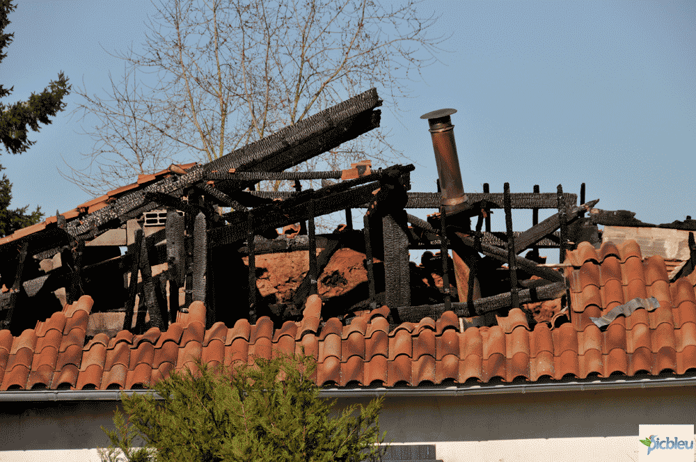 Incendie du à un poêle à bois