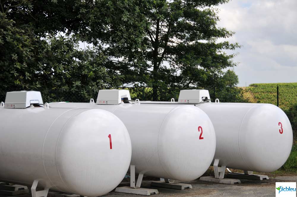 3-citernes-aériennes-gaz-propane-GPL-1-750-tonne