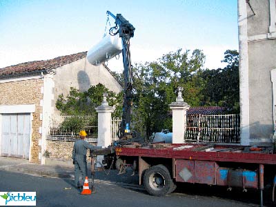 mise-en-place-citerne-aerienne-technicien-camion-grue-40