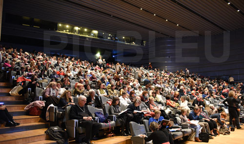 Quantique-planète-salle-comble-Picbleu.jpg