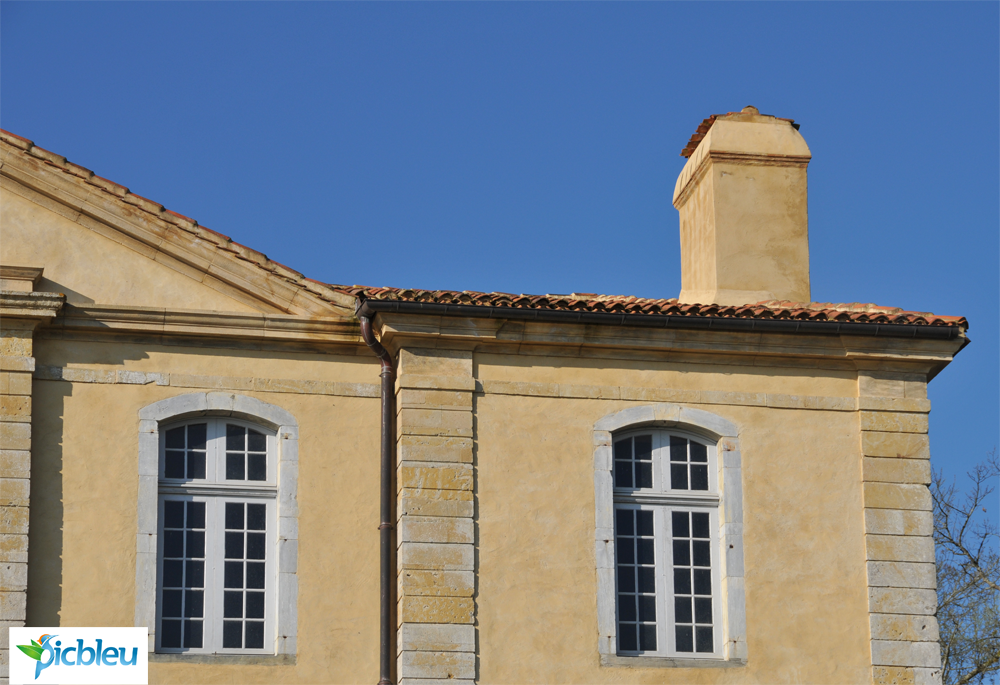 château-ancien-murs-de-pierre