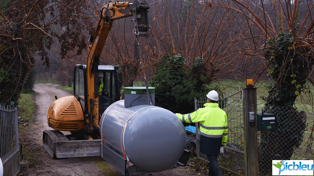 mini-pelle-citerne-enfouie-gaz-propane